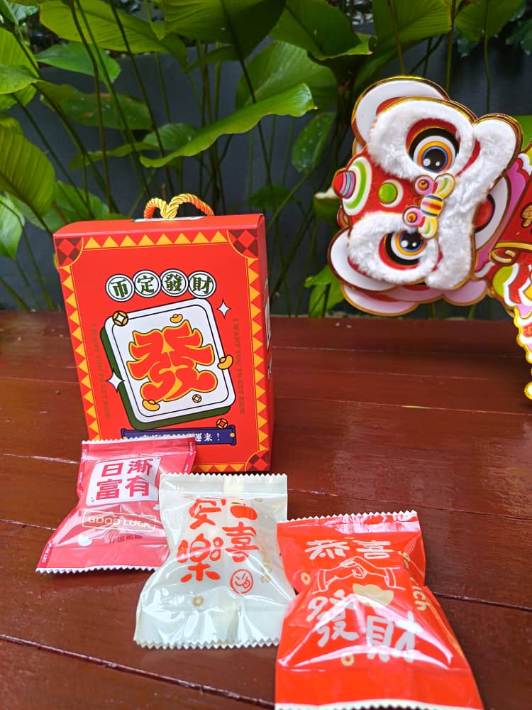咸蛋肉松雪花酥