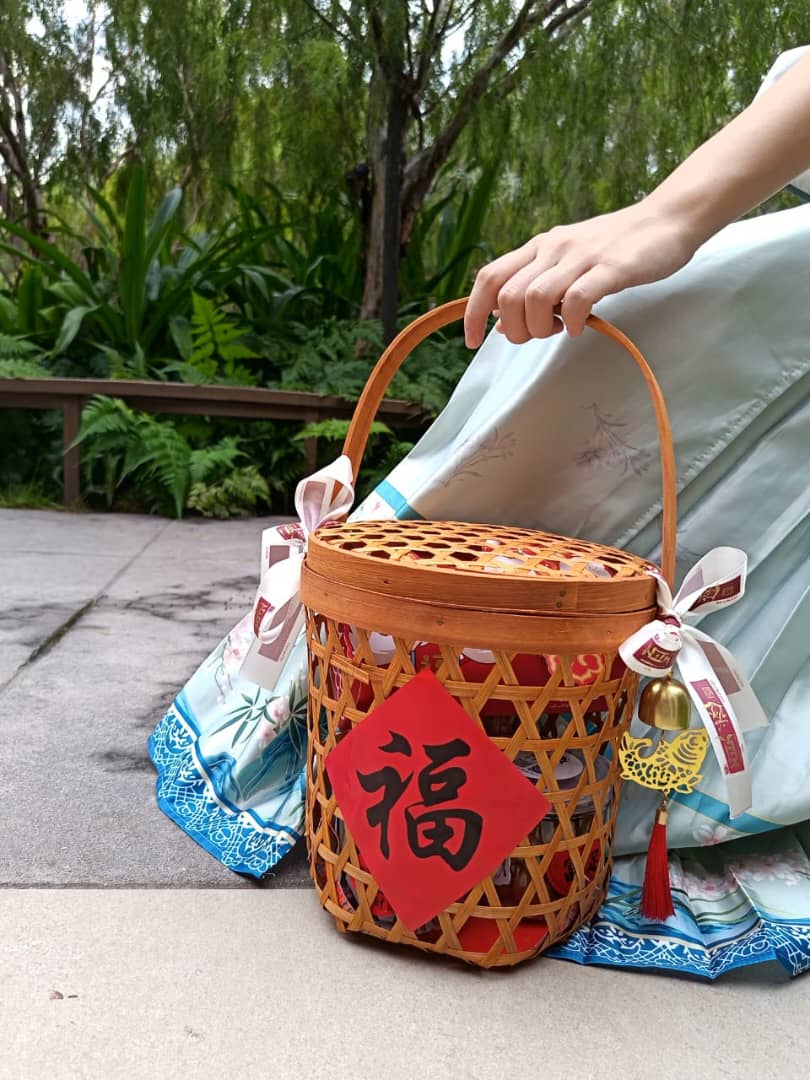 马上顺遂礼蓝